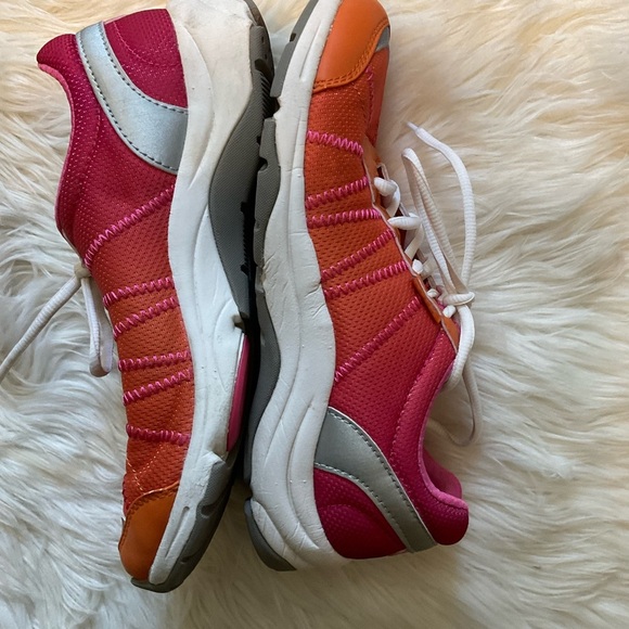 Vionic Women’s Alliance Walking Sneakers Orthaheel Size 7 - Picture 3 of 7